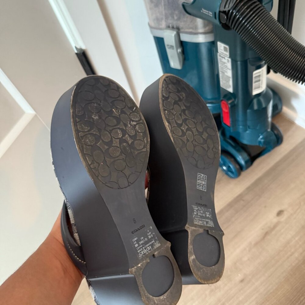 Coach Wedge Thong Sandals Sz. 8 - Picture 5 of 5